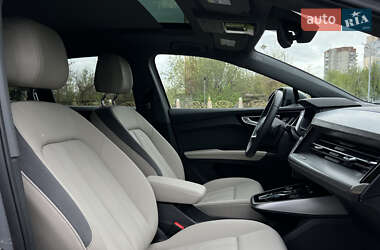 Внедорожник / Кроссовер Audi Q4 e-tron 2023 в 