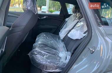 Внедорожник / Кроссовер Audi Q4 e-tron 2025 в 