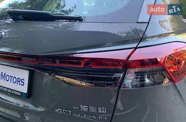 Внедорожник / Кроссовер Audi Q4 e-tron 2025 в 