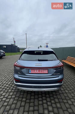 Внедорожник / Кроссовер Audi Q4 e-tron 2023 в 