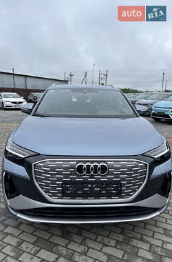Внедорожник / Кроссовер Audi Q4 e-tron 2023 в 
