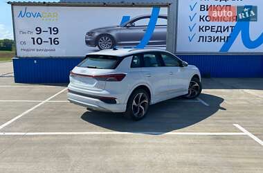 Позашляховик / Кросовер Audi Q4 e-tron 2025 в 