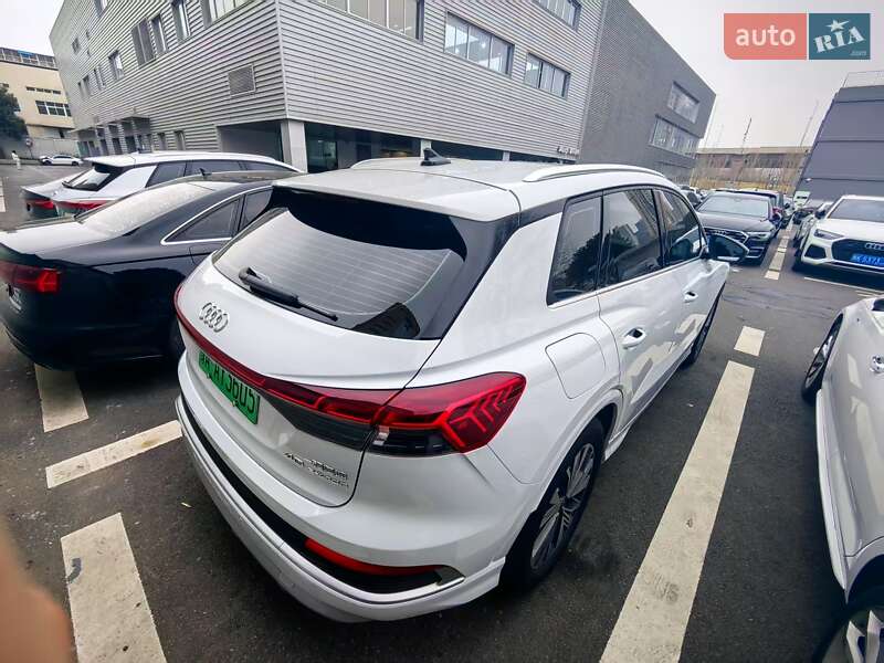 Внедорожник / Кроссовер Audi Q4 e-tron 2023 в Киеве