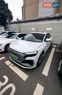 Внедорожник / Кроссовер Audi Q4 e-tron 2023 в Киеве