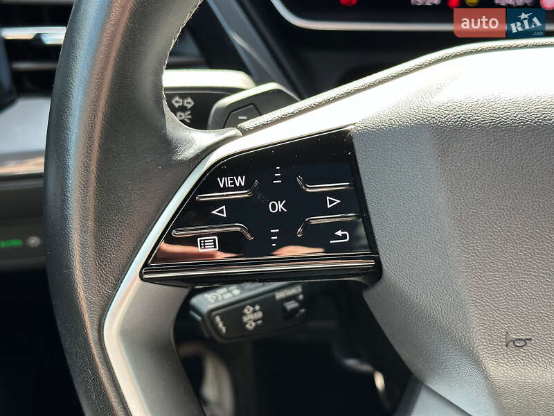 Позашляховик / Кросовер Audi Q4 e-tron 2023 в Києві