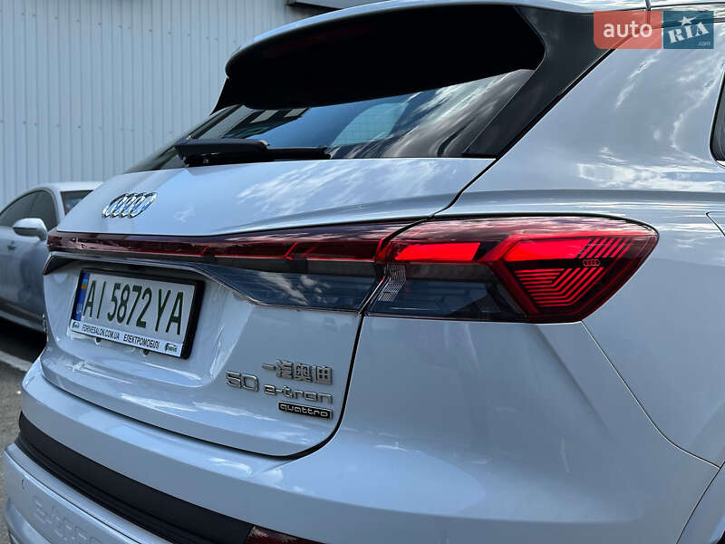 Позашляховик / Кросовер Audi Q4 e-tron 2023 в Києві