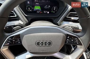 Внедорожник / Кроссовер Audi Q4 e-tron 2024 в 