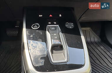 Внедорожник / Кроссовер Audi Q4 e-tron 2024 в 