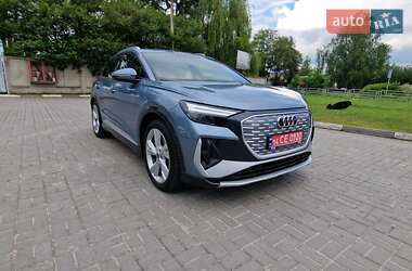 Позашляховик / Кросовер Audi Q4 e-tron 2023 в 