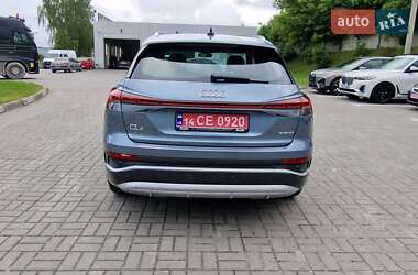 Позашляховик / Кросовер Audi Q4 e-tron 2023 в 