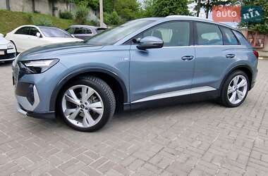 Позашляховик / Кросовер Audi Q4 e-tron 2023 в 