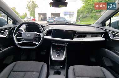 Позашляховик / Кросовер Audi Q4 e-tron 2023 в 