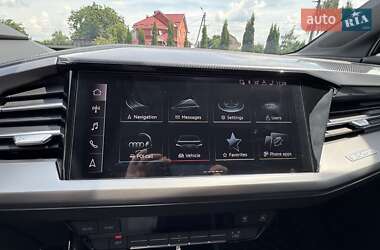 Позашляховик / Кросовер Audi Q4 e-tron 2024 в 