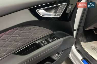 Внедорожник / Кроссовер Audi Q4 e-tron 2025 в 