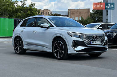 Внедорожник / Кроссовер Audi Q4 e-tron 2023 в 