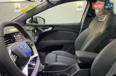 Внедорожник / Кроссовер Audi Q4 e-tron 2025 в 