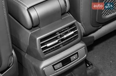 Внедорожник / Кроссовер Audi Q4 e-tron 2025 в 