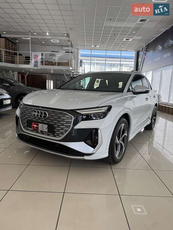 Внедорожник / Кроссовер Audi Q4 e-tron 2022 в Одессе