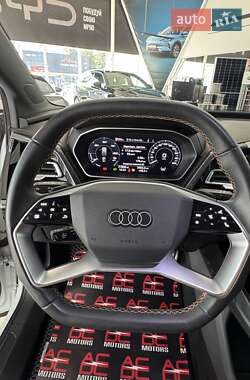 Внедорожник / Кроссовер Audi Q4 e-tron 2022 в 