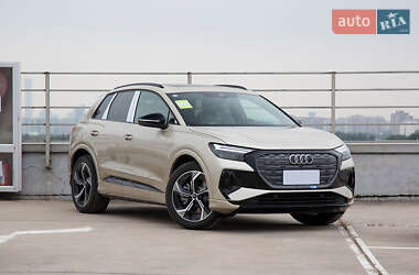 Внедорожник / Кроссовер Audi Q4 e-tron 2024 в 