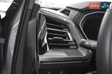 Внедорожник / Кроссовер Audi Q4 e-tron 2024 в 