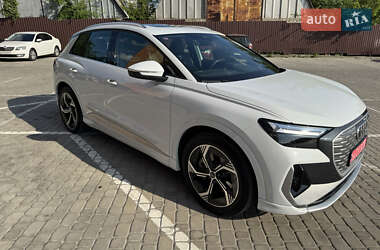 Внедорожник / Кроссовер Audi Q4 e-tron 2023 в 