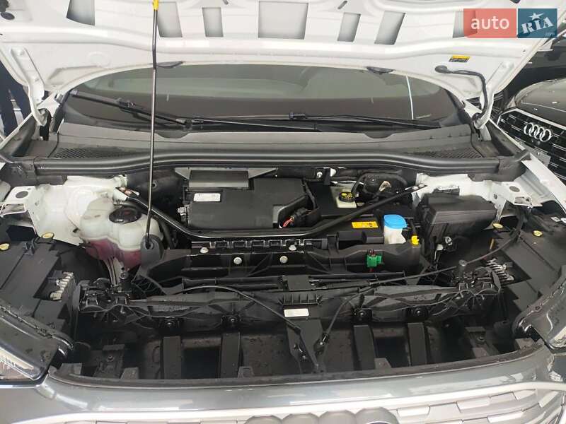 Внедорожник / Кроссовер Audi Q4 e-tron 2023 в Днепре