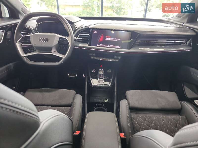 Внедорожник / Кроссовер Audi Q4 e-tron 2023 в Днепре