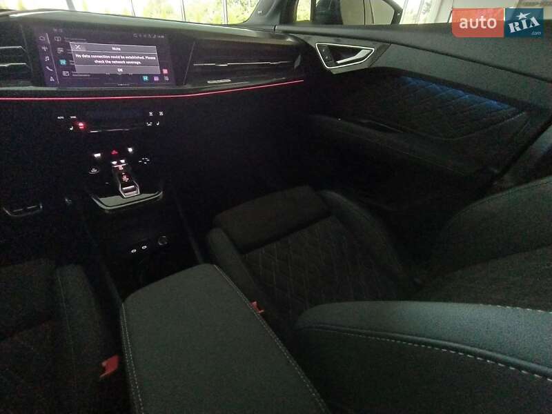 Позашляховик / Кросовер Audi Q4 e-tron 2023 в Києві
