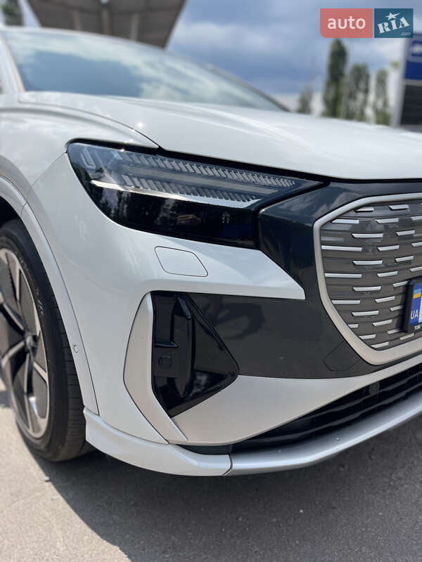 Внедорожник / Кроссовер Audi Q4 e-tron 2022 в Днепре фото 9 Внедорожник / Кроссовер Audi Q4 e-tron 2022 в Днепре