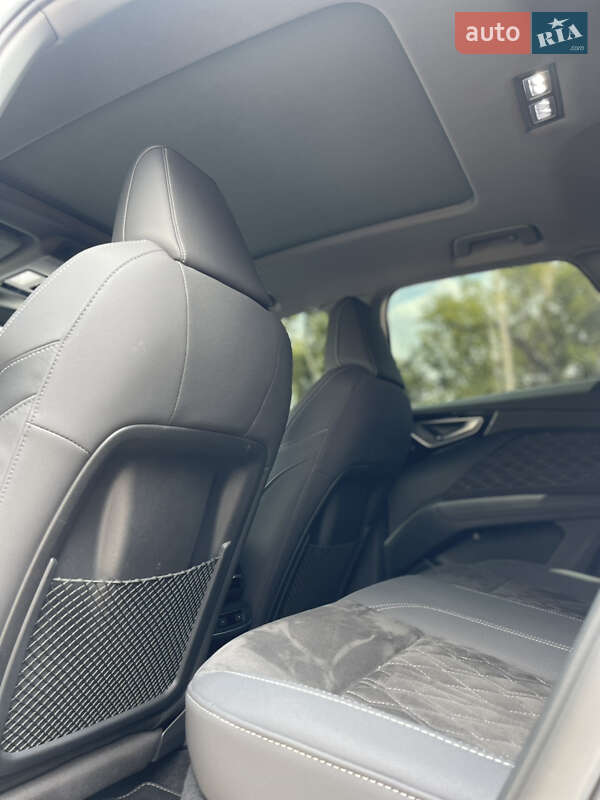 Внедорожник / Кроссовер Audi Q4 e-tron 2022 в Днепре фото 16 Внедорожник / Кроссовер Audi Q4 e-tron 2022 в Днепре