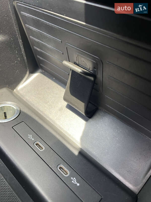 Внедорожник / Кроссовер Audi Q4 e-tron 2022 в Днепре фото 18 Внедорожник / Кроссовер Audi Q4 e-tron 2022 в Днепре