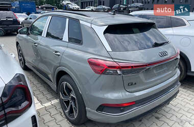 Внедорожник / Кроссовер Audi Q4 e-tron 2025 в 