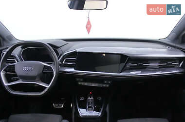 Внедорожник / Кроссовер Audi Q4 e-tron 2023 в 