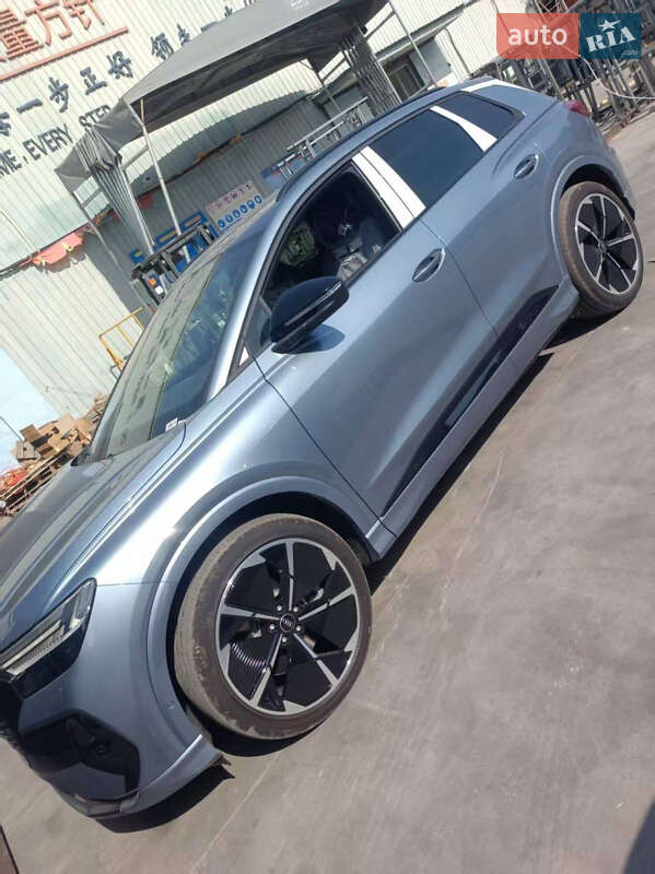 Внедорожник / Кроссовер Audi Q4 e-tron 2024 в Киеве фото 3 Внедорожник / Кроссовер Audi Q4 e-tron 2024 в Киеве