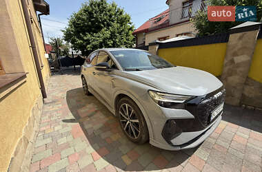 Внедорожник / Кроссовер Audi Q4 e-tron 2023 в 