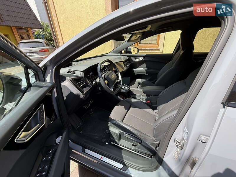 Позашляховик / Кросовер Audi Q4 e-tron 2023 в Львові