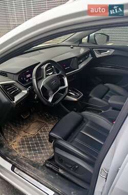 Внедорожник / Кроссовер Audi Q4 e-tron 2023 в 