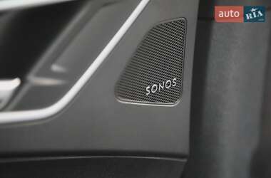Внедорожник / Кроссовер Audi Q4 e-tron 2023 в 