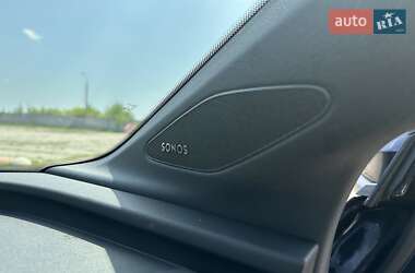 Позашляховик / Кросовер Audi Q4 e-tron 2023 в 