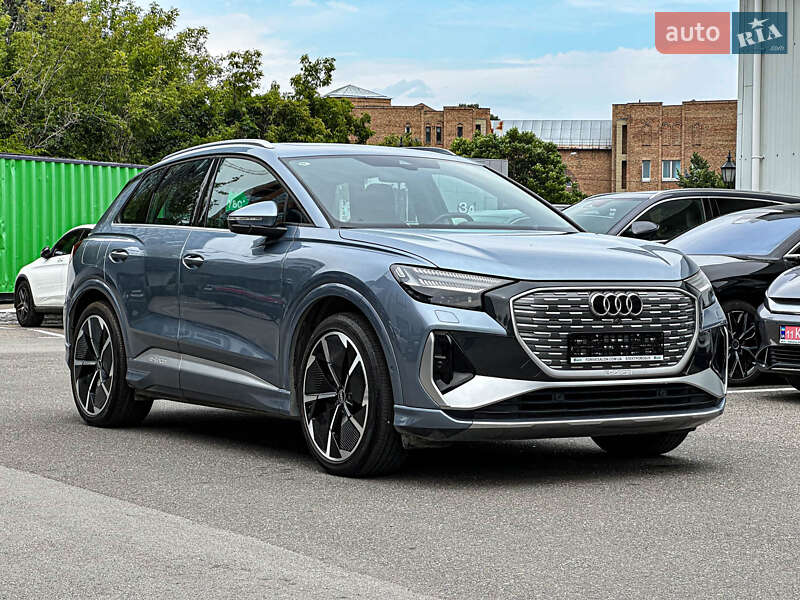 Внедорожник / Кроссовер Audi Q4 e-tron 2023 в 