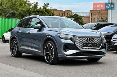 Внедорожник / Кроссовер Audi Q4 e-tron 2023 в 