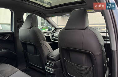 Внедорожник / Кроссовер Audi Q4 e-tron 2023 в 