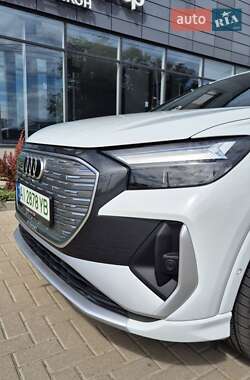 Внедорожник / Кроссовер Audi Q4 e-tron 2023 в 