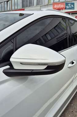 Внедорожник / Кроссовер Audi Q4 e-tron 2023 в 