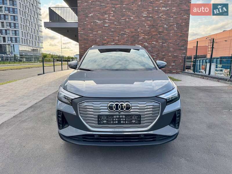 Позашляховик / Кросовер Audi Q4 e-tron 2022 в Києві