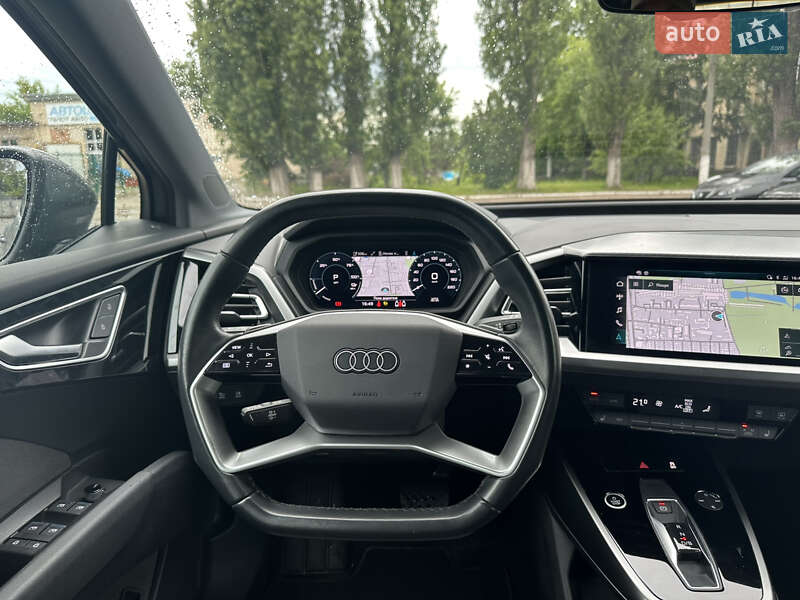 Позашляховик / Кросовер Audi Q4 e-tron 2021 в Києві