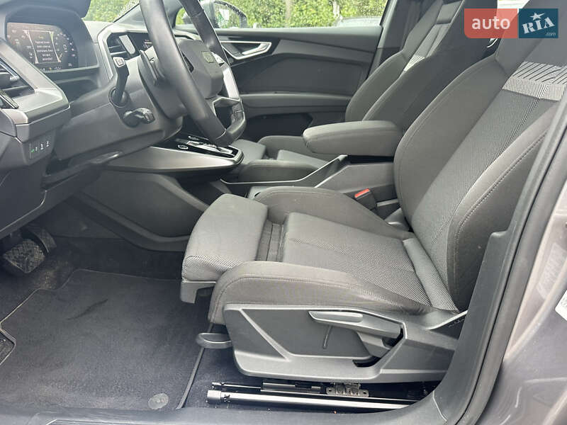 Позашляховик / Кросовер Audi Q4 e-tron 2021 в Києві