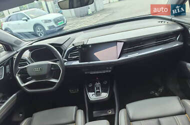 Внедорожник / Кроссовер Audi Q4 e-tron 2024 в 