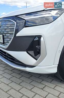 Внедорожник / Кроссовер Audi Q4 e-tron 2022 в 